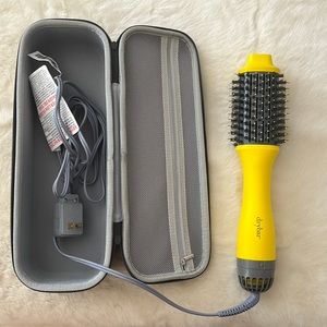 Dry bar Double Shot round brush dryer